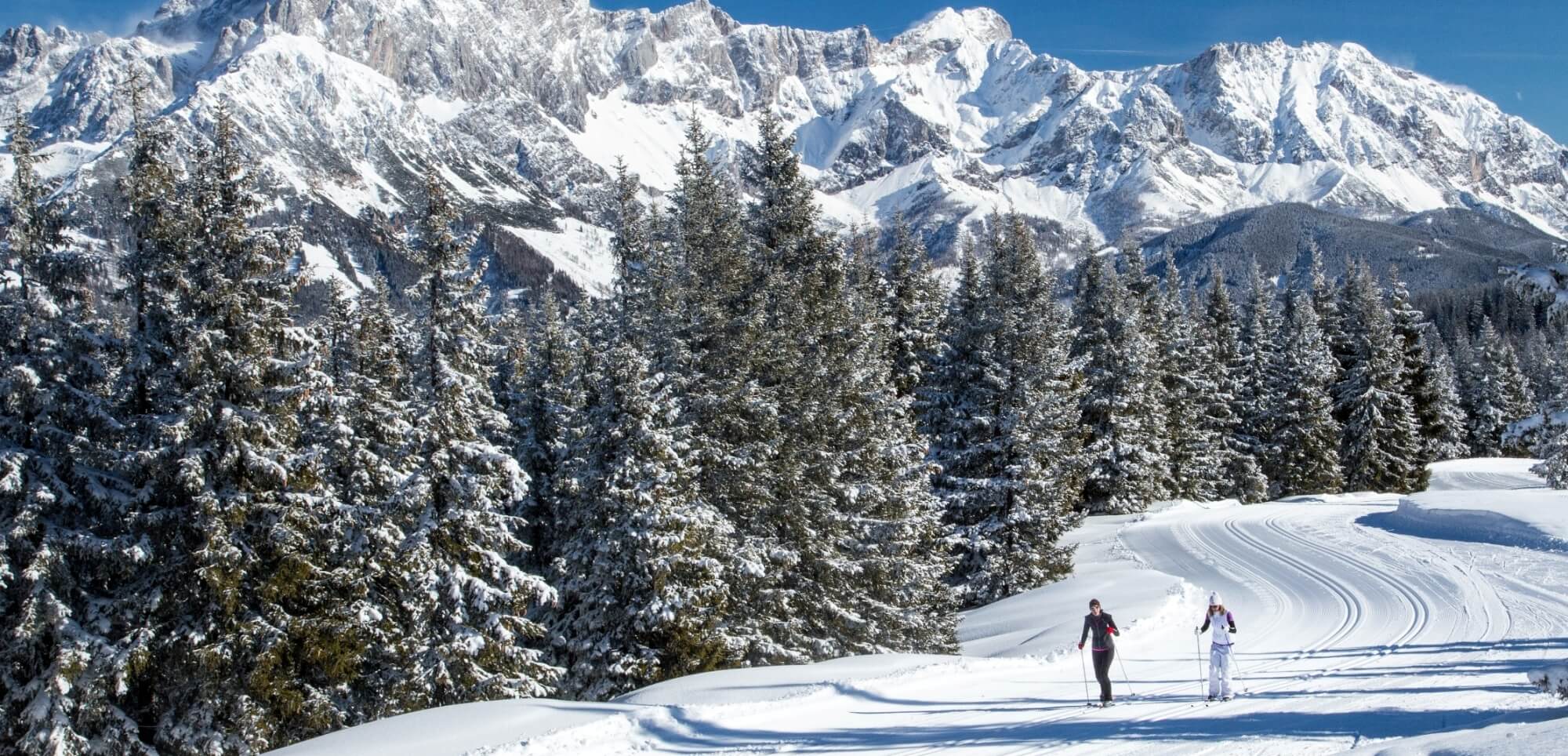 Langlaufen mit Kind in Flachau, im Winterurlaub in der Sonnberg Ferienanlage
