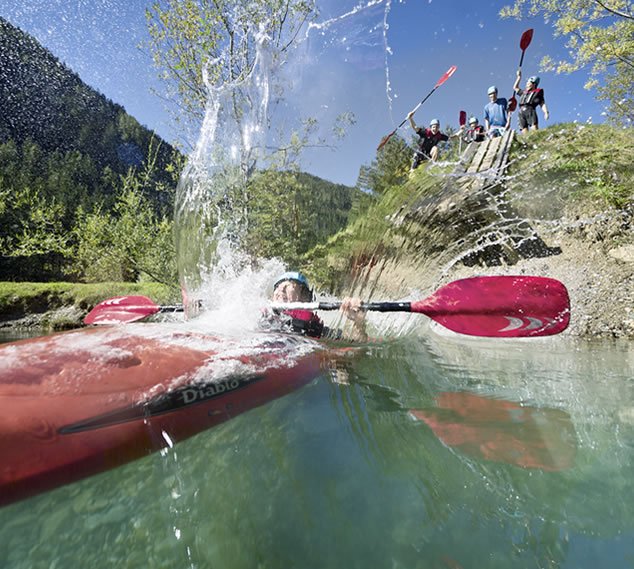 Canyoning im Urlaub mit Kind © Flachau Tourismus