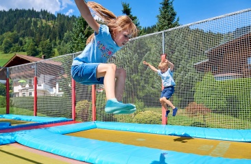 trampolin springen